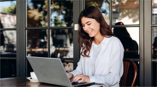 Para evitar el estrés, ¡evita procrastinar en tu jornada laboral!